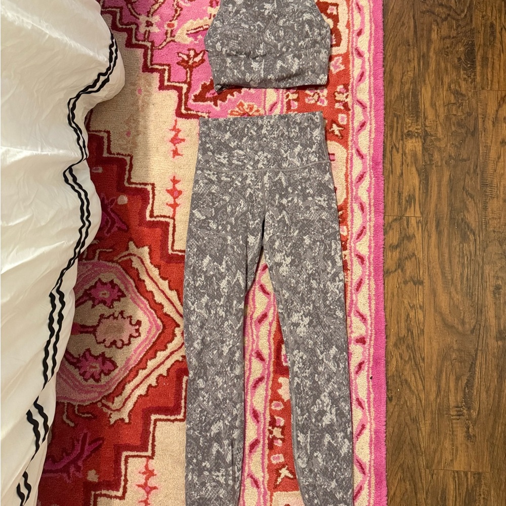 lululemon athletica Gray Patterned Leggings Set